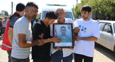 Piyade Er Mustafa Alemdar, gözyaşlarıyla toprağa verildi