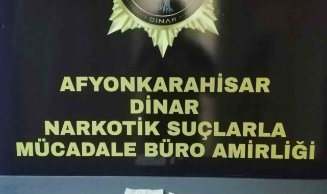 Polis 430 içimlik peçeteye emdirilmiş bonzai ele geçirdi