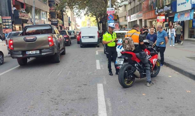 Polis ekiplerinden 7 motosiklet sürücüsüne 17 bin 960 lira ceza