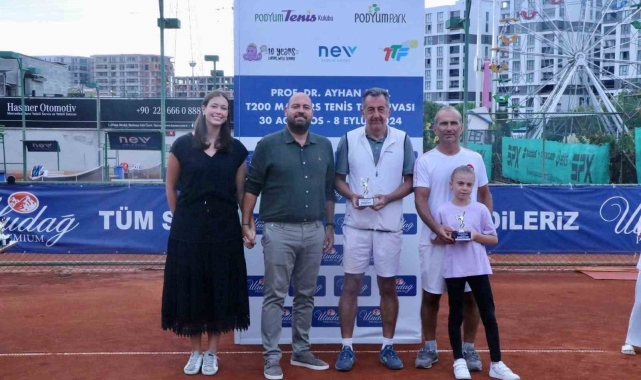 Prof. Dr. Ayhan Kızıl T200 Masters Tenis Turnuvası'nda 7. yılın şampiyonları belli oldu