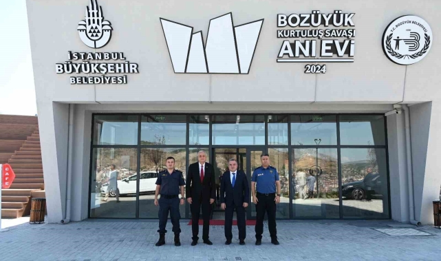 Protokol üyelerinden Bozüyük Kurtuluş Savaşı ve İnönü Zaferleri Anı Evi'ne ziyaret
