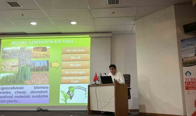 Rektör Alma, Kazakistan'da seminer verdi