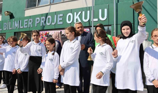 Rize'de eğitim-öğretim yılı törenle başladı