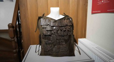 Roma Lejyoner Zırhı bin 500 yıl sonra çıkarıldığı topraklara geri döndü