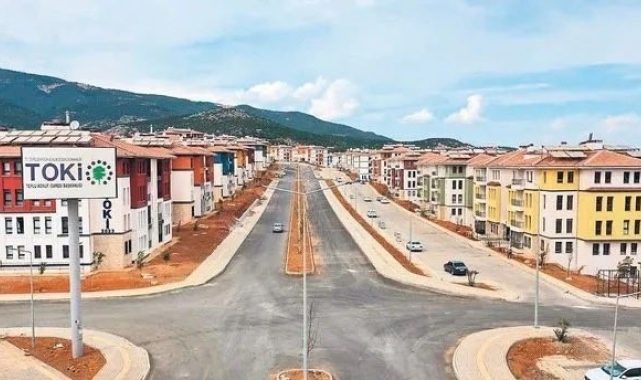 Şahin, Nurdağı&#039;nda bin 342 ailenin kalıcı konutlara yerleştiğini açıkladı