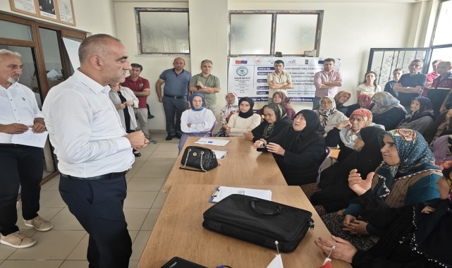 Samsun'da kadınlara uygulamalı konserve yapımı eğitimi verildi