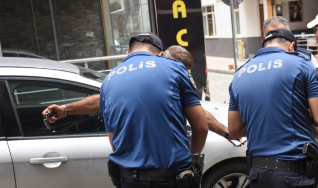 Samsun'da polis okul önlerinde denetimlerini arttırdı