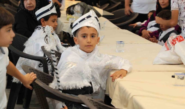 Şanlıurfa'da 103 çocuk toplu sünnet oldu