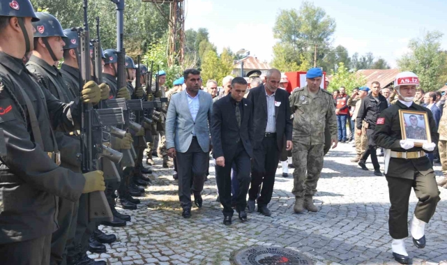 Şehit Piyade Sözleşmeli Er Abakay memleketi Muş&#039;ta toprağa verildi