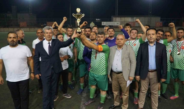 Şehitkamil'de şampiyon Dülük oldu