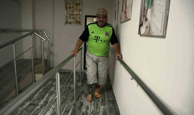Şeker hastalığı nedeniyle sağ ayağı kesilen malülen emekli işçinin zorlu yaşam mücadelesi