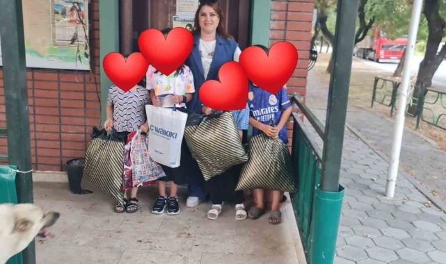 Şeker Mahalle Muhtarı'ndan okul forması ve kırtasiye desteği