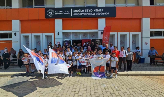 Seydikemer'de yol koşusu gerçekleştirildi