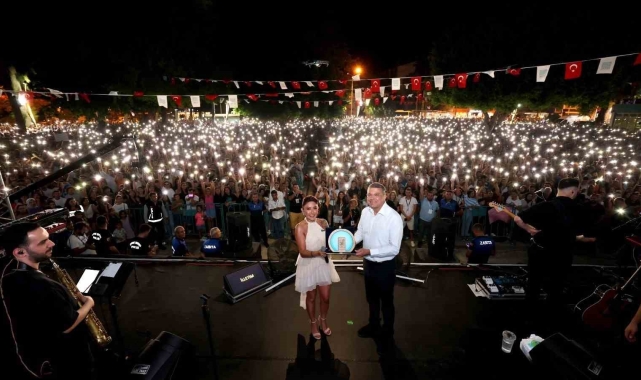 Silifke Festivalinde Melek Mosso rüzgarı esti