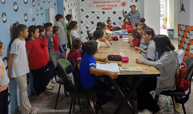 Simav Diyanet Gençlik Merkezinde etüt ve dini bilgiler kursu