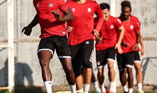 Sivasspor, Gaziantep FK maçının taktiğini çalıştı