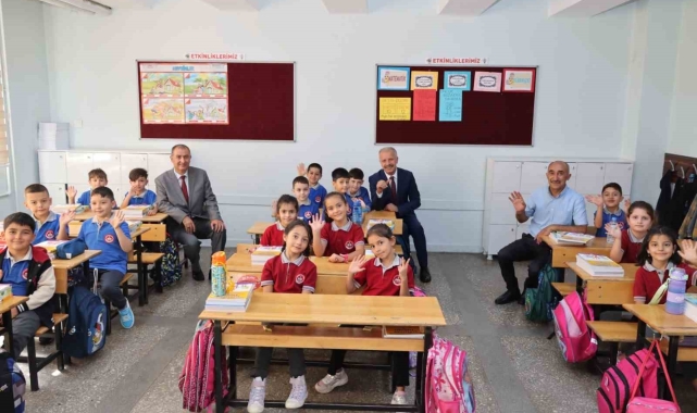 Sivas'ta 121 bin öğrenci ders başı yaptı