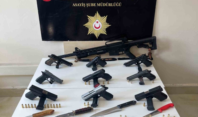 Sivas'ta çok sayıda silah ele geçirildi