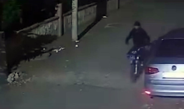 Siverek'te motosiklet hırsızlığı güvenlik kamerasında