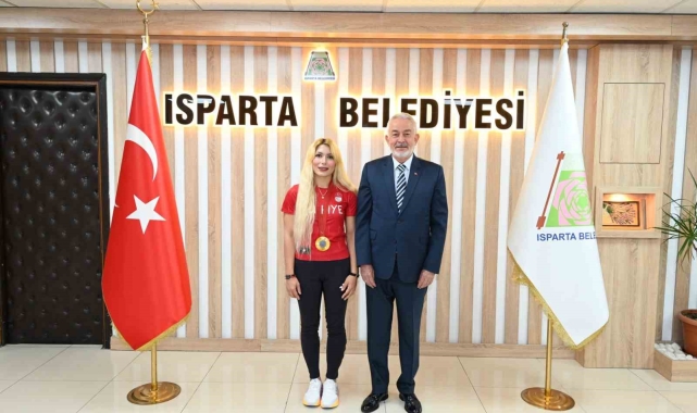 Şükrü Başdeğirmen: "Ispartalı bir çocuğumuzun bu başarıyı göstermesi son derece gurur verici"