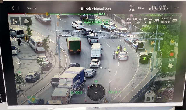 Sultanbeyli'de denetimde sürücüler drondan sesli komut ile uyarıldı.