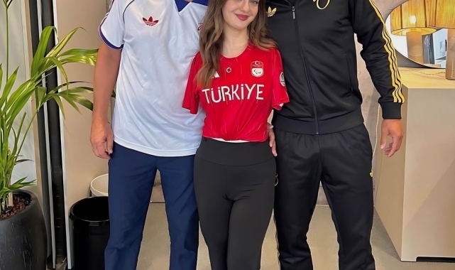 Sümeyye Boyacı, Real Madrid'in yıldızı Jude Bellingham ile bir araya geldi