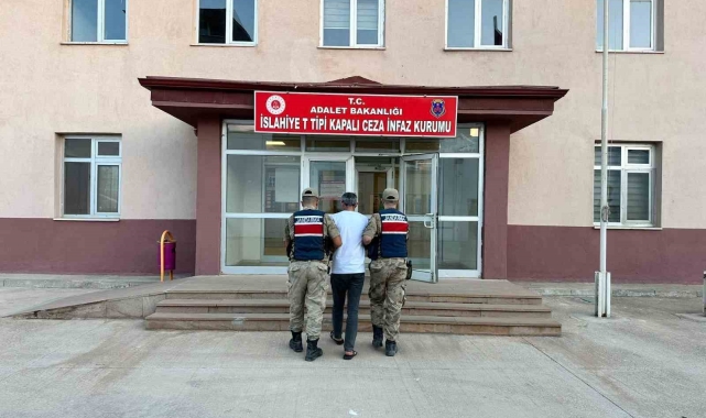 Tabanca ile 2 kişiyi yaralayan şahıs jandarma operasyonuyla yakalandı
