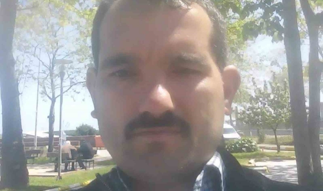 Tamir etmek istediği patpatın altında can verdi