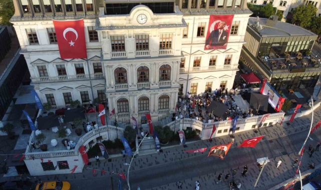 Tarihçi İlber Ortaylı Beyoğlu'nda düzenlenen "Avrupa Miras Günleri"ne konuk oldu