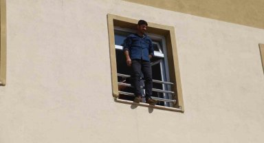 Tatbikat gerçeğini aratmadı, öğrencilerin 'atla atla' demesi dikkat çekti