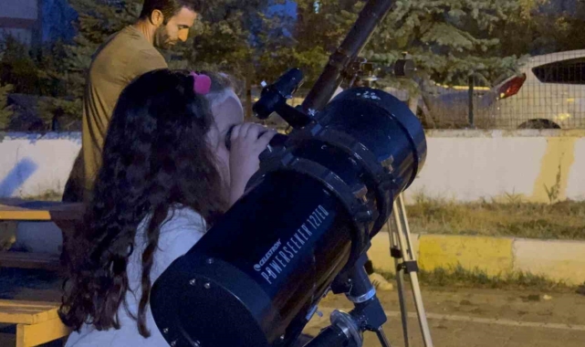 Tatvan'da minikler için gökyüzü ve ay gözlem etkinliği düzenlendi