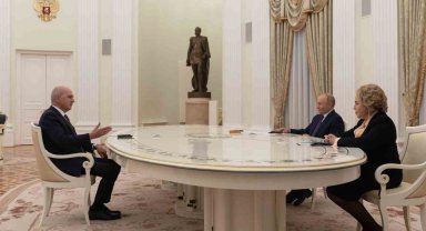 TBMM Başkanı Kurtulmuş, Putin ile görüştü