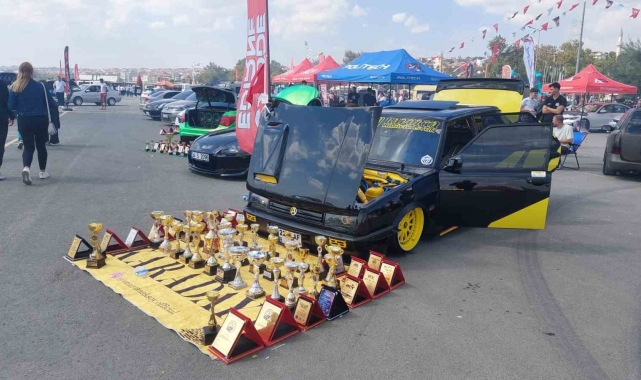 Tekirdağ'da drift şovu ve modifiye araçlar festivali nefes kesti