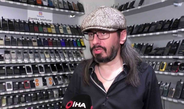Telefon koleksiyoncusu teknisyen Ekrem Karagüdekoğlu çağrı cihazlı saldırıyı değerlendirdi
