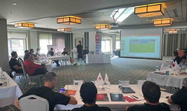 TFF Antrenör Eğitim Programları Erzurum'da sürüyor