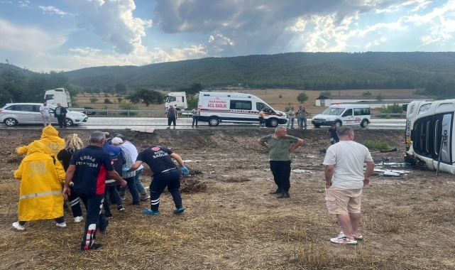 Tokat'ta yan yatan tırın sürücüsü yaralandı