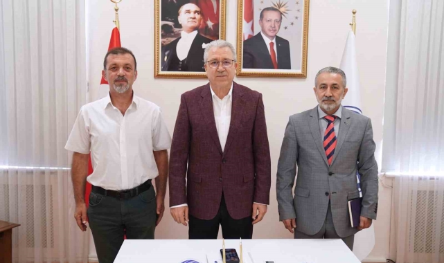 Türk Dünyası Araştırmaları Enstitüsü, akademik döneme yeni hedeflerle başlıyor