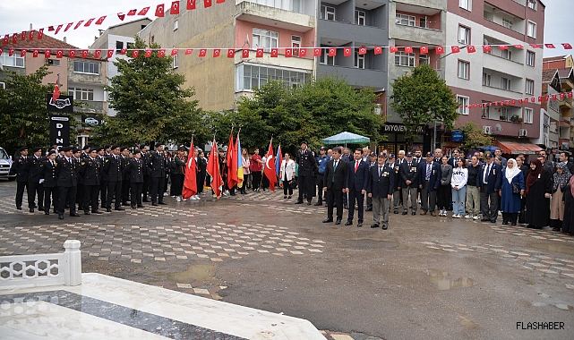 TÜRKELİ'DE GAZİLER GÜNÜ TÖRENLE KUTLANDI!