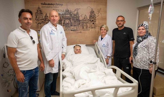 Türkiye'de gelişen dental turizmi, Kosovalı Derviş'i akran zorbalığından kurtaracak