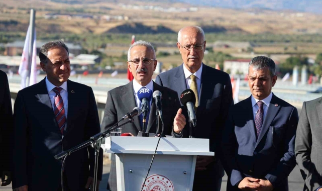 Ulaştırma ve Altyapı Bakanı Uraloğlu: "Sadece Avrupa'da veya batıda değil, ülkemizin her tarafında çevre anlamındaki yaklaşımlar kıymetlidir"
