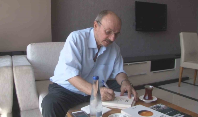 Ülkücü Hareket'in önemli isimlerinden Şenocak, 1980 İhtilali öncesi ve sonrasında yaşadıklarını kitaplaştırdı