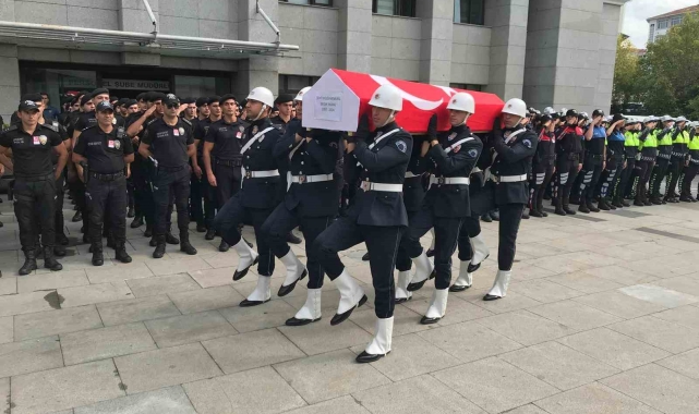 Ümraniye'de şehit edilen polis memuru Şeyda Yılmaz için tören düzenlendi