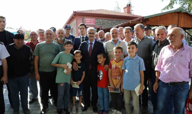 Vali Çelik Akçaören halkı ile bir araya geldi