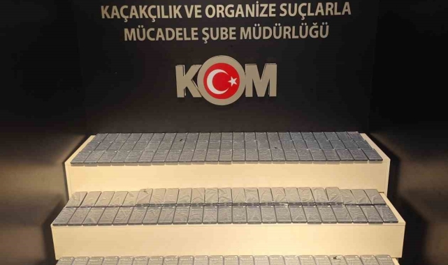 Van'da 5 milyon TL değerinde cep telefonu ele geçirildi