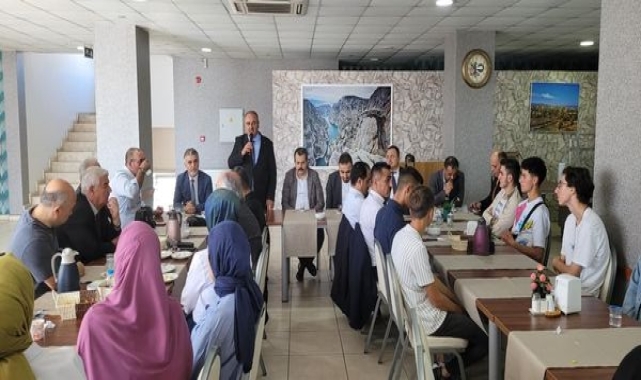 Vezirköprü'de "Güle Güle Üniversiteliler" programı düzenlendi