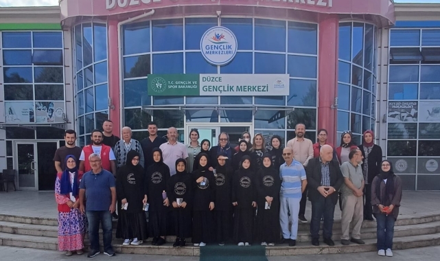 Yaşlısı ve genci aynı eğitimde buluştu
