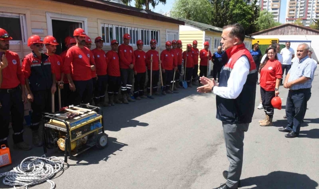 Yenişehir Belediyesi deprem tatbikatına katıldı