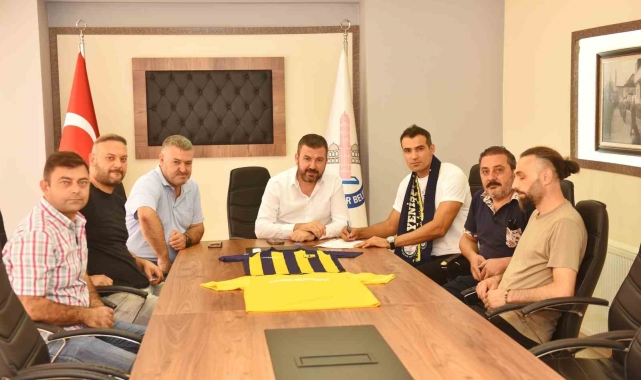 Yenişehir Belediyespor'da milli transfer