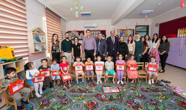 Yılmaz'dan Emrullah-Şule Anaokulu'na anlamlı ziyaret
