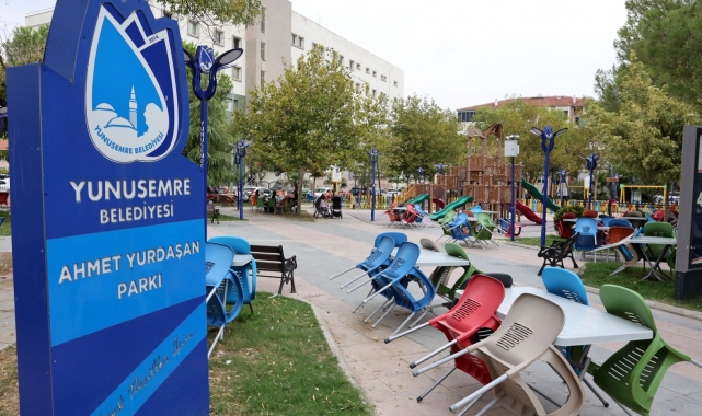 Yunusemre'de parklara bakım onarım çalışması